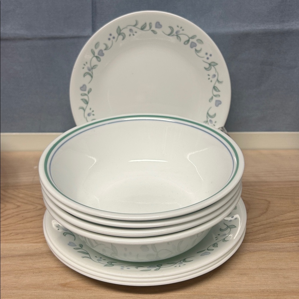 COUNTRY COTTAGE by Corelle® dinnerware
